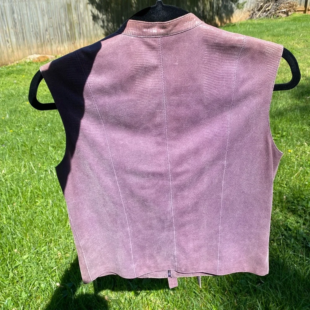 Leather Chanel top - Picture 11 of 15
